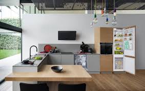 azalea jakarta pusat